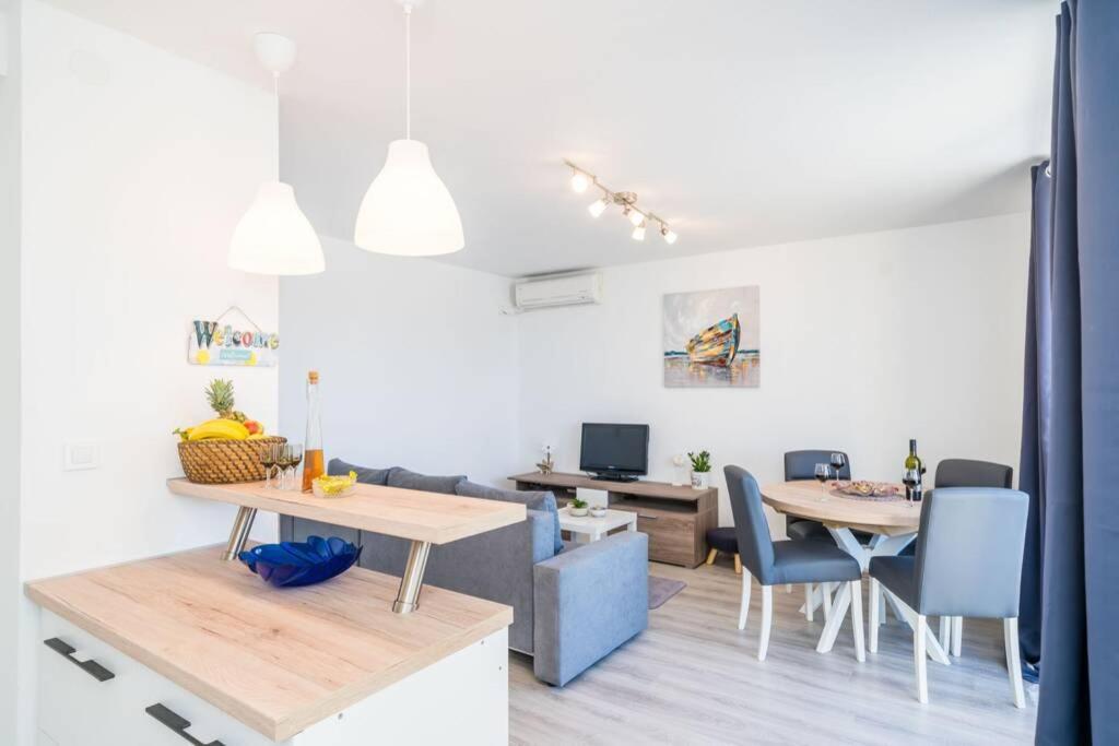 Apartment Katarina Sea View Дубровник Екстериор снимка