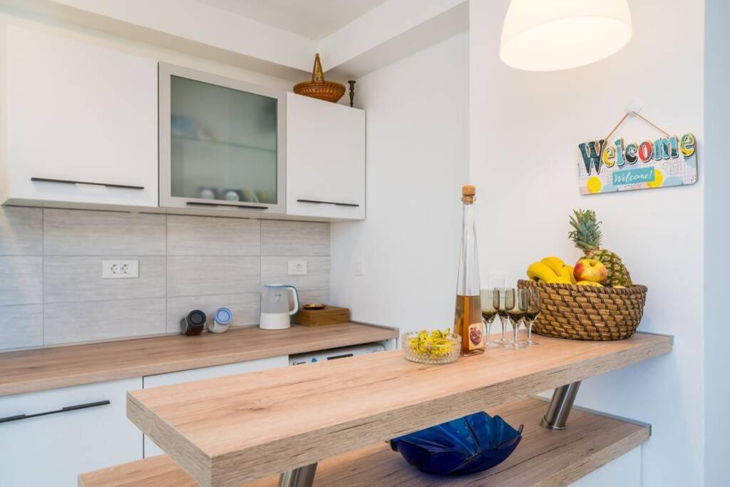 Apartment Katarina Sea View Дубровник Екстериор снимка