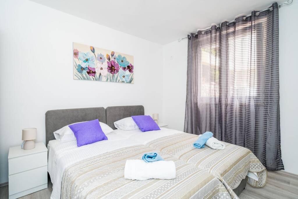 Apartment Katarina Sea View Дубровник Екстериор снимка