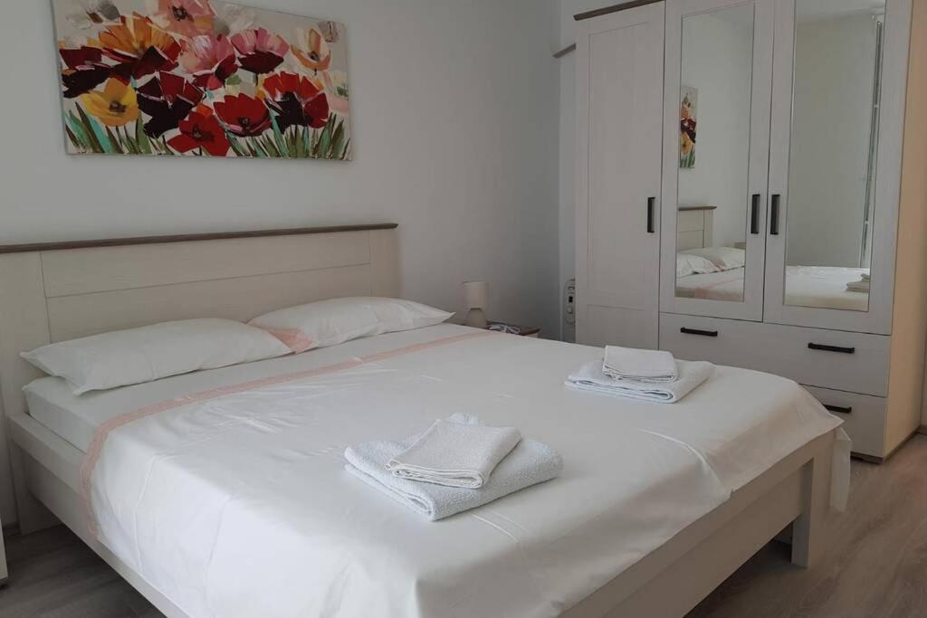 Apartment Katarina Sea View Дубровник Екстериор снимка